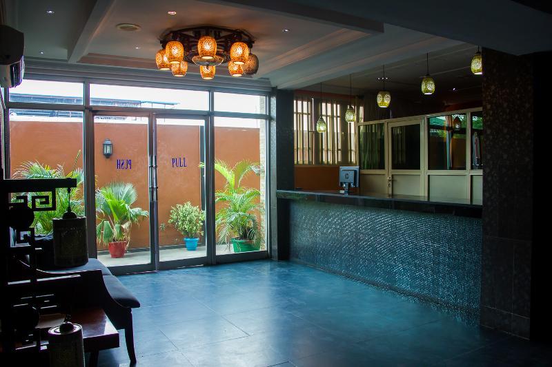 Apollo Hotel Lagos Bagian luar foto