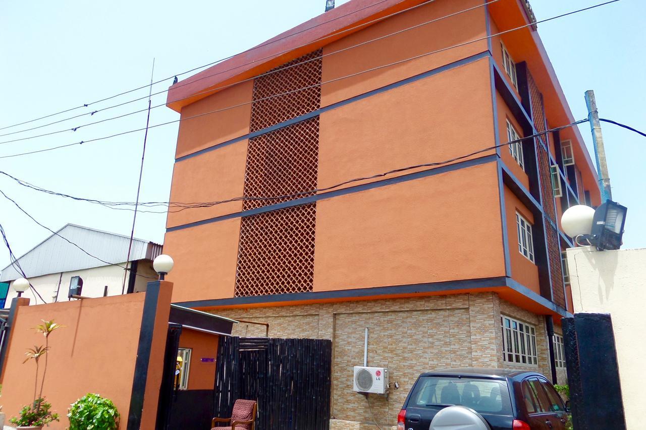 Apollo Hotel Lagos Bagian luar foto