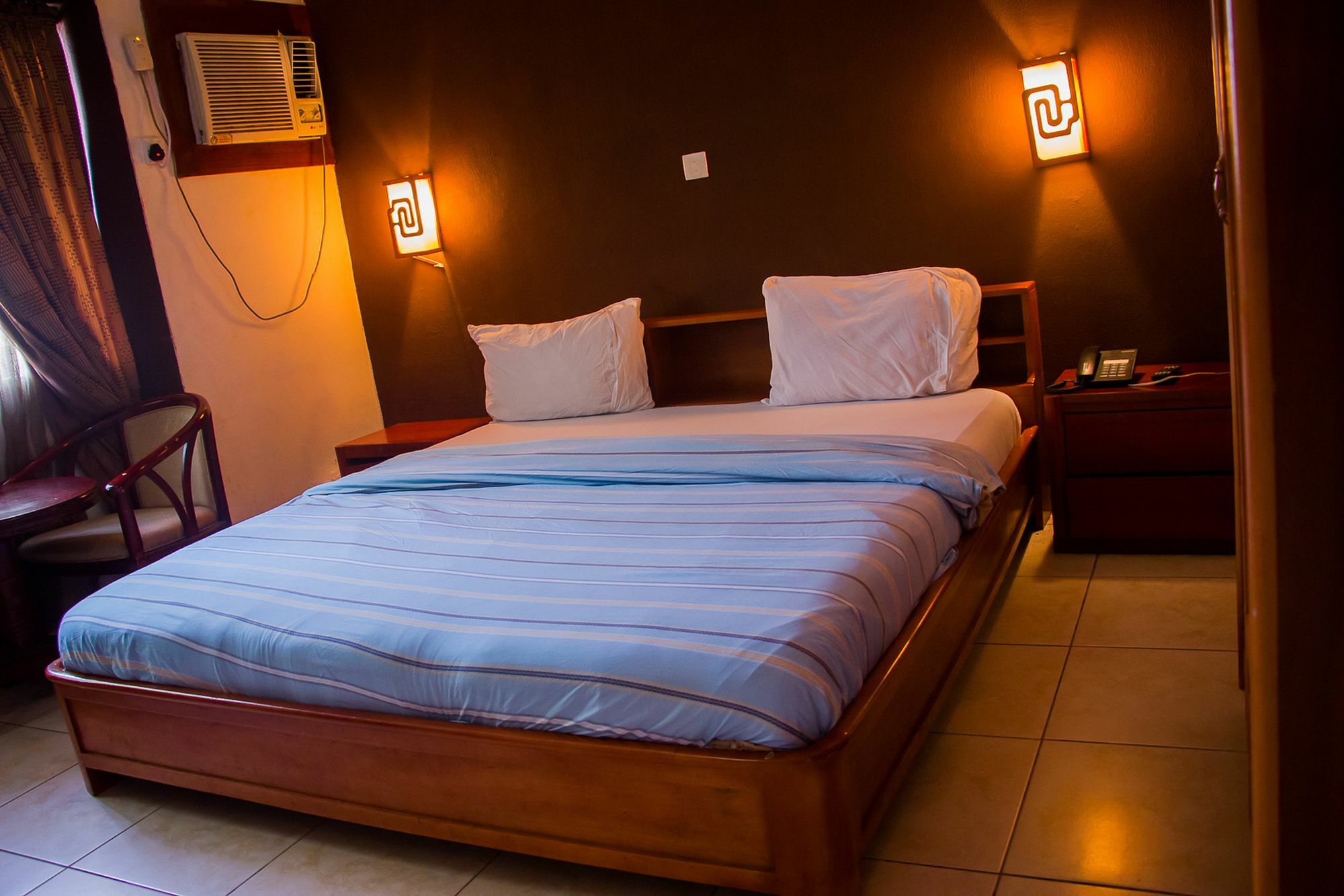 Apollo Hotel Lagos Bagian luar foto